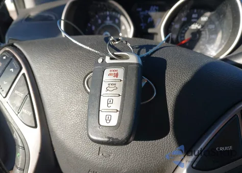 2013 Hyundai Elantra Limited from USA, damaged, VIN 5NPDH4AEXDH433863